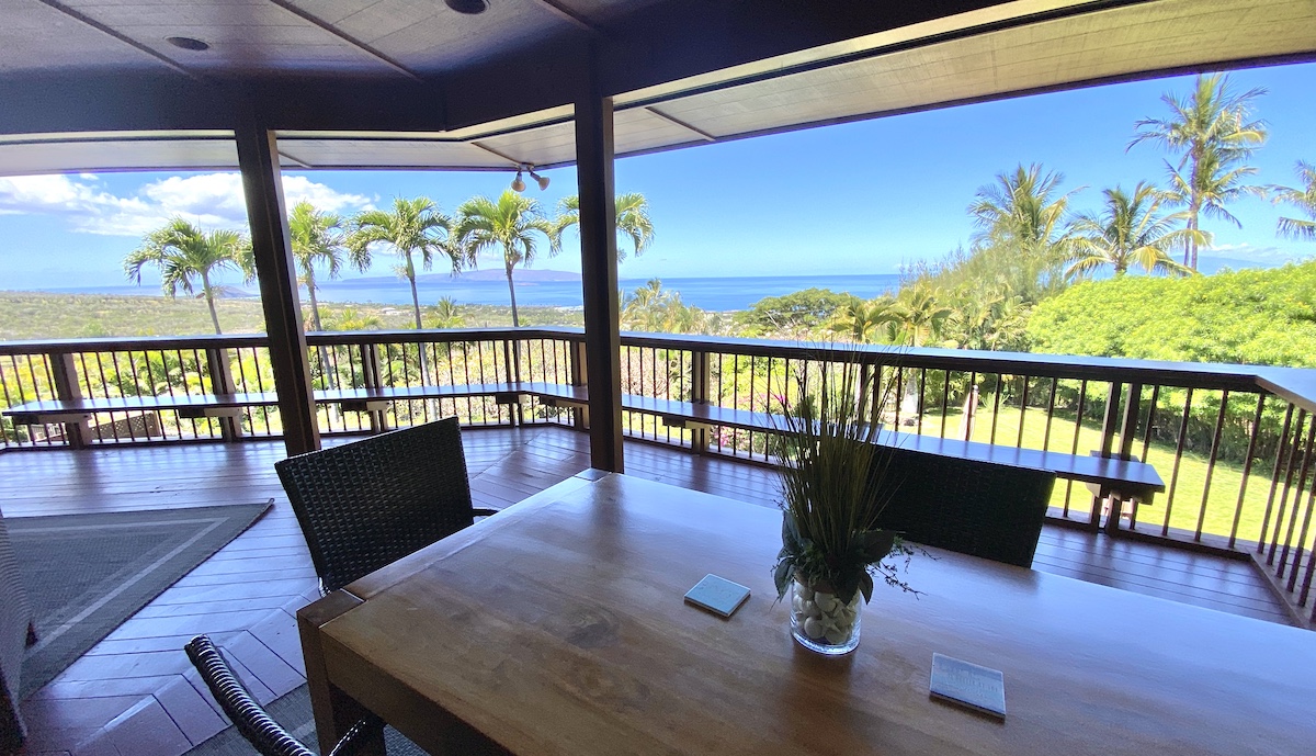 Ocean view from upper lanai.
